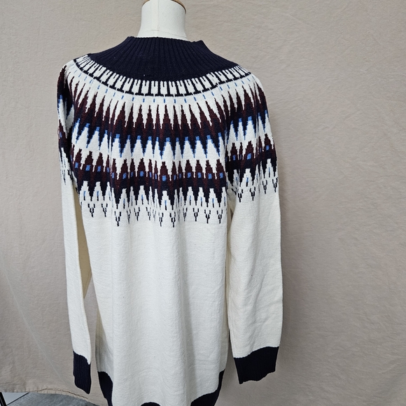 Reitmans Navy and White Patterned Turtleneck Sweater - Picture 4 of 4